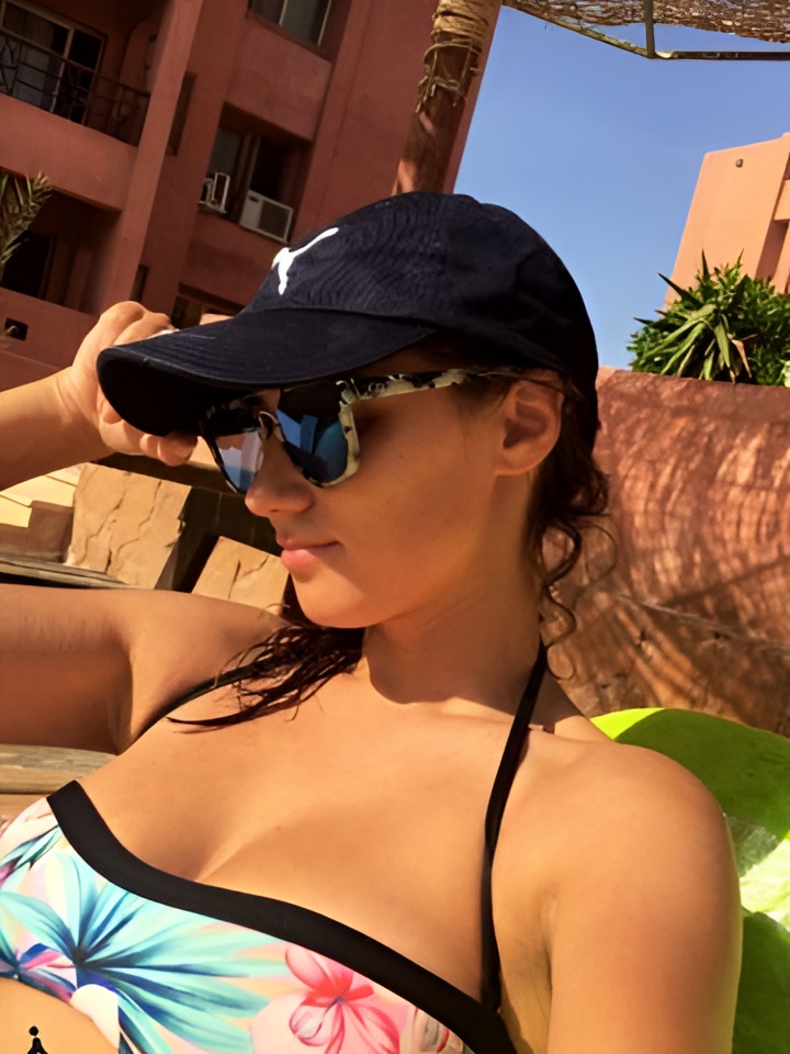 Стефания привлекальеная девушка из Кальмиусского цена от 10000 руб