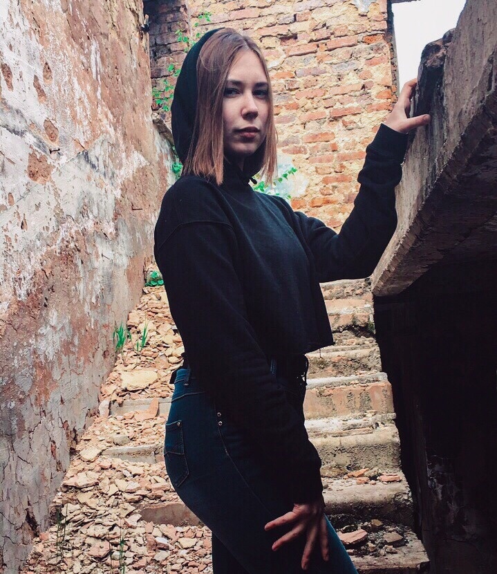 Елена привлекальеная девушка из Кальмиусского цена от 3500 руб