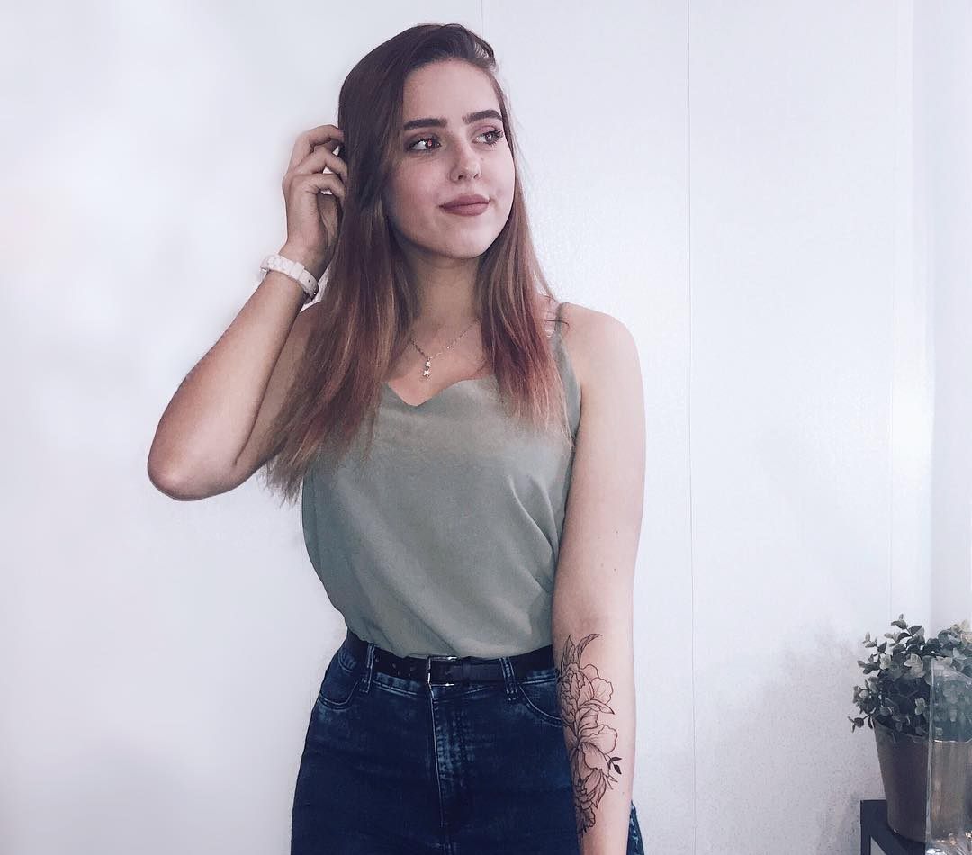 Катя привлекальеная девушка из Кальмиусского цена от 3500 руб