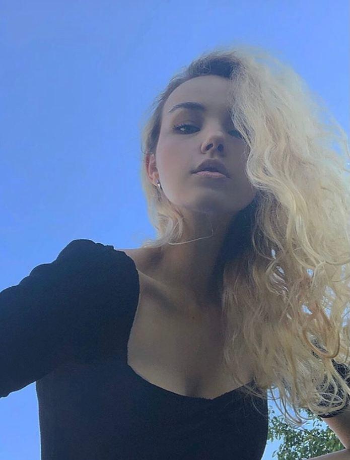 🎥 Нана привлекальеная девушка из Кальмиусского цена от 5000 руб