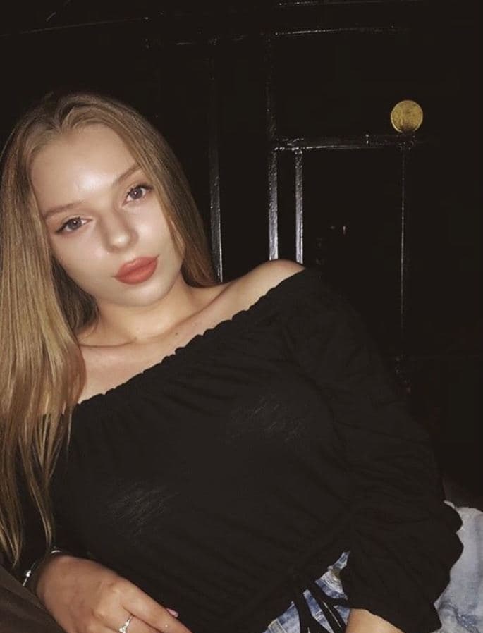 🎥 Диночка привлекальеная девушка из Кальмиусского цена от 5000 руб