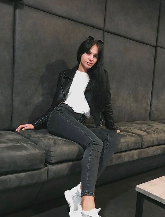 🎥 Света привлекальеная девушка из Кальмиусского цена от 4000 руб