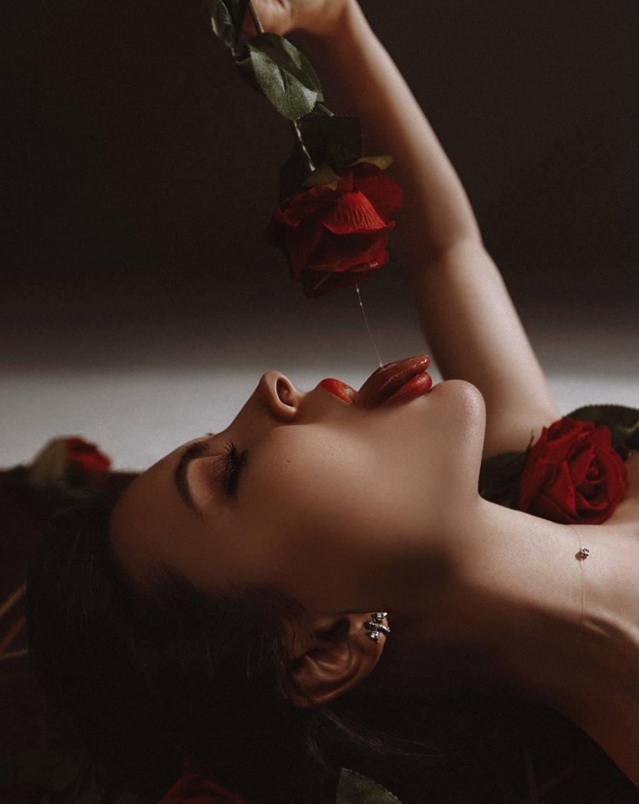 Варечка привлекальеная девушка из Кальмиусского цена от 7000 руб