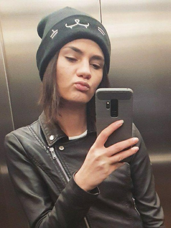 Анфиса привлекательная девушка из Кальмиусского цена от 3500 руб