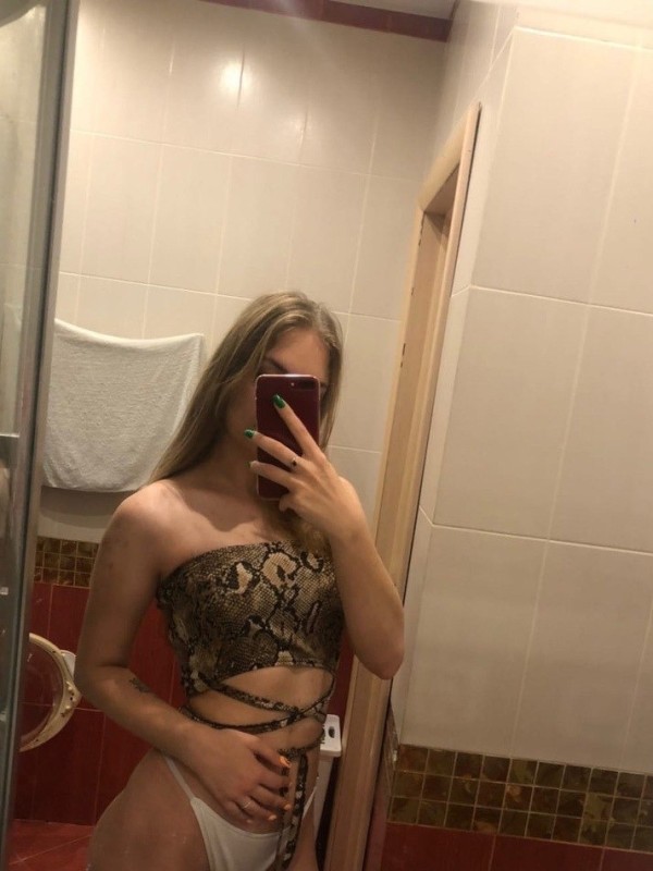 Анастасия привлекательная девушка из Кальмиусского цена от 3000 руб