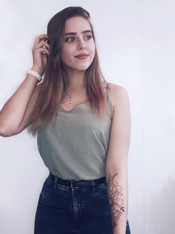 Катя привлекательная девушка из Кальмиусского цена от 3500 руб