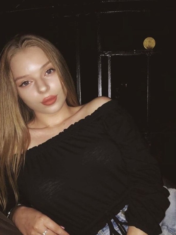 🎥 Диночка привлекательная девушка из Кальмиусского цена от 5000 руб