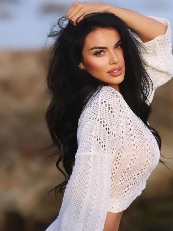 Марсель привлекательная девушка из Кальмиусского цена от 4000 руб